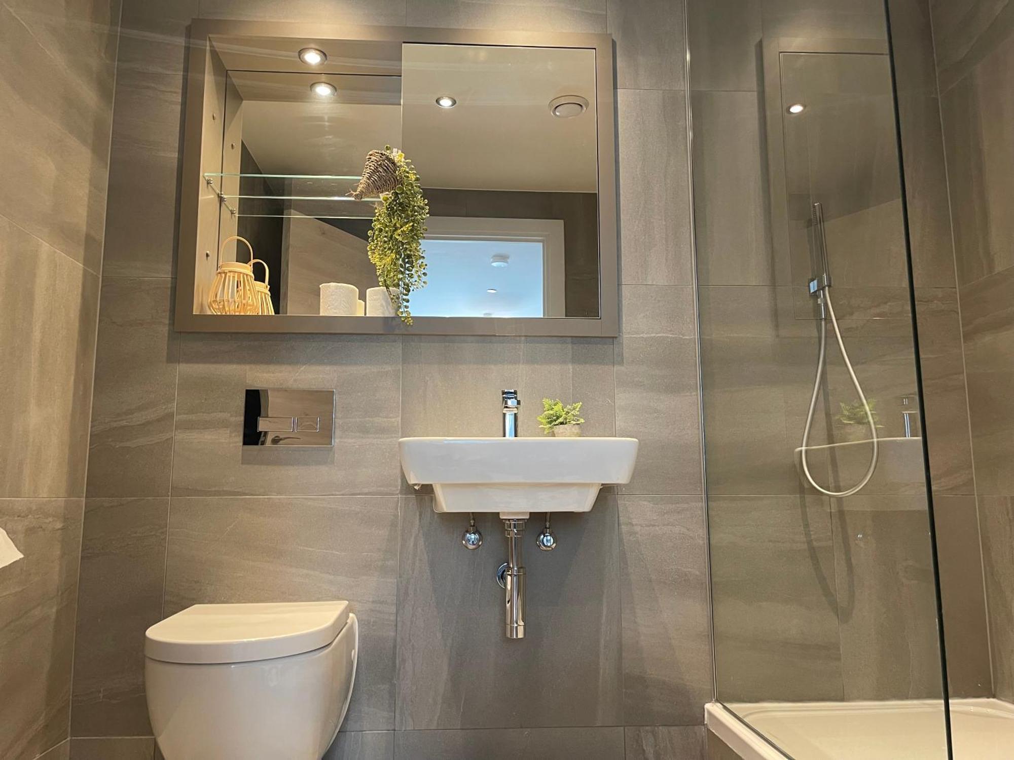 Modern 2 Bedroom City Centre Apartment W Balcony Манчестер Экстерьер фото